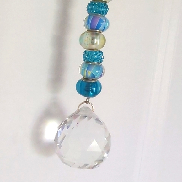 🆕️ Handcrafted Artisan Dragonfly Suncatcher with Blue Hued Glass Beads - Picture 14 of 17